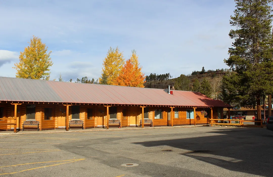 Lone Eagle Lodge-1