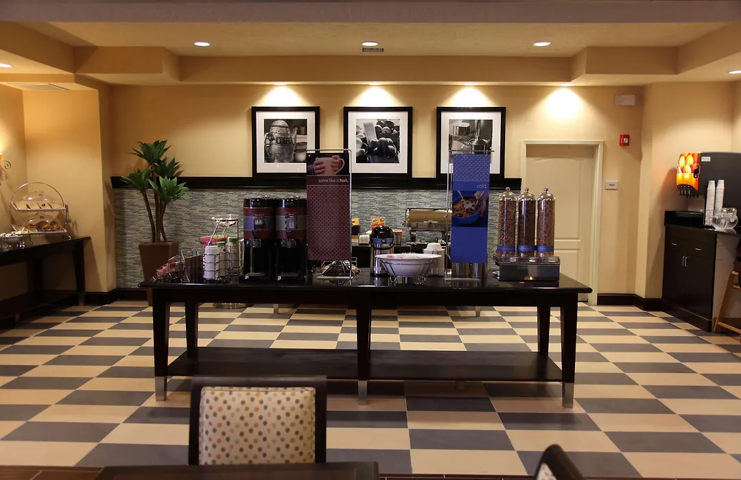 Hampton Inn & Suites Carlsbad-1