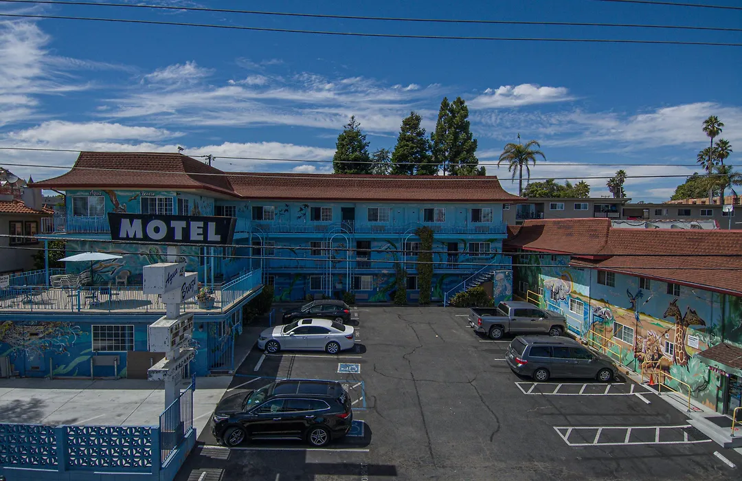 Aqua Breeze Inn-1