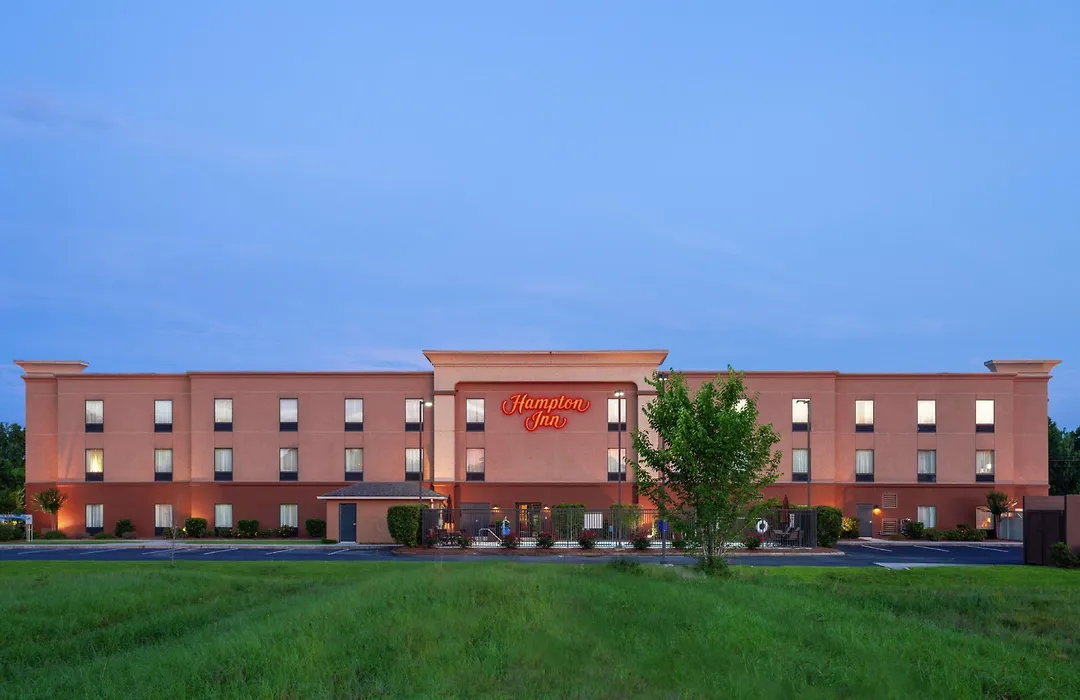 Hampton Inn Ozark-1