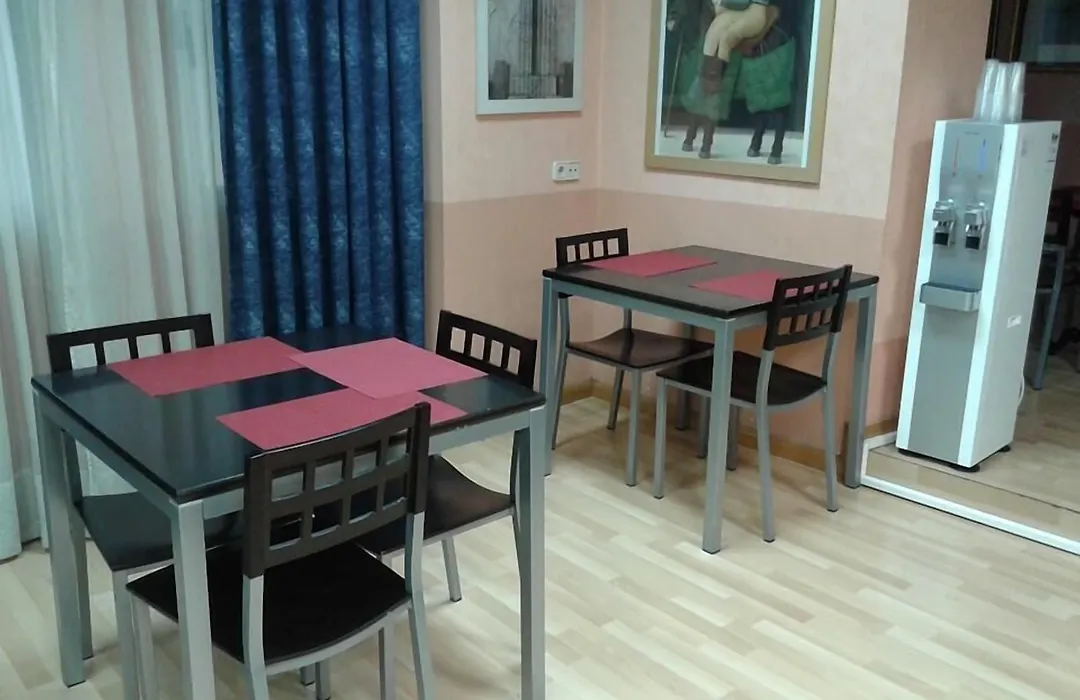 Hostal Cataluña-1