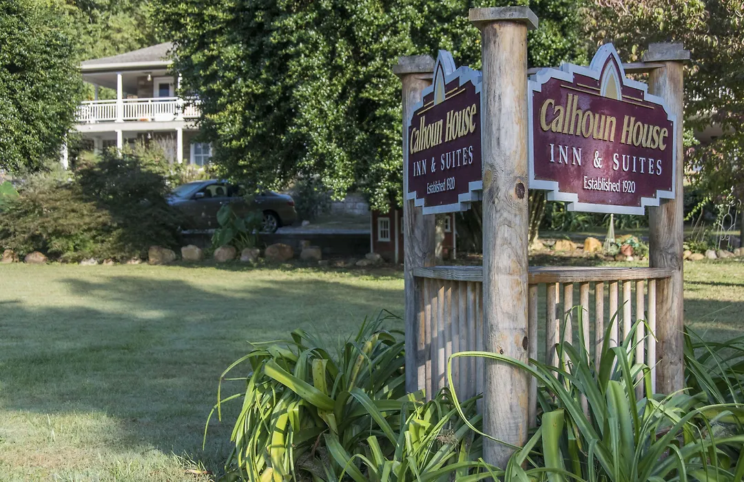 Calhoun House Inn & Suites-1