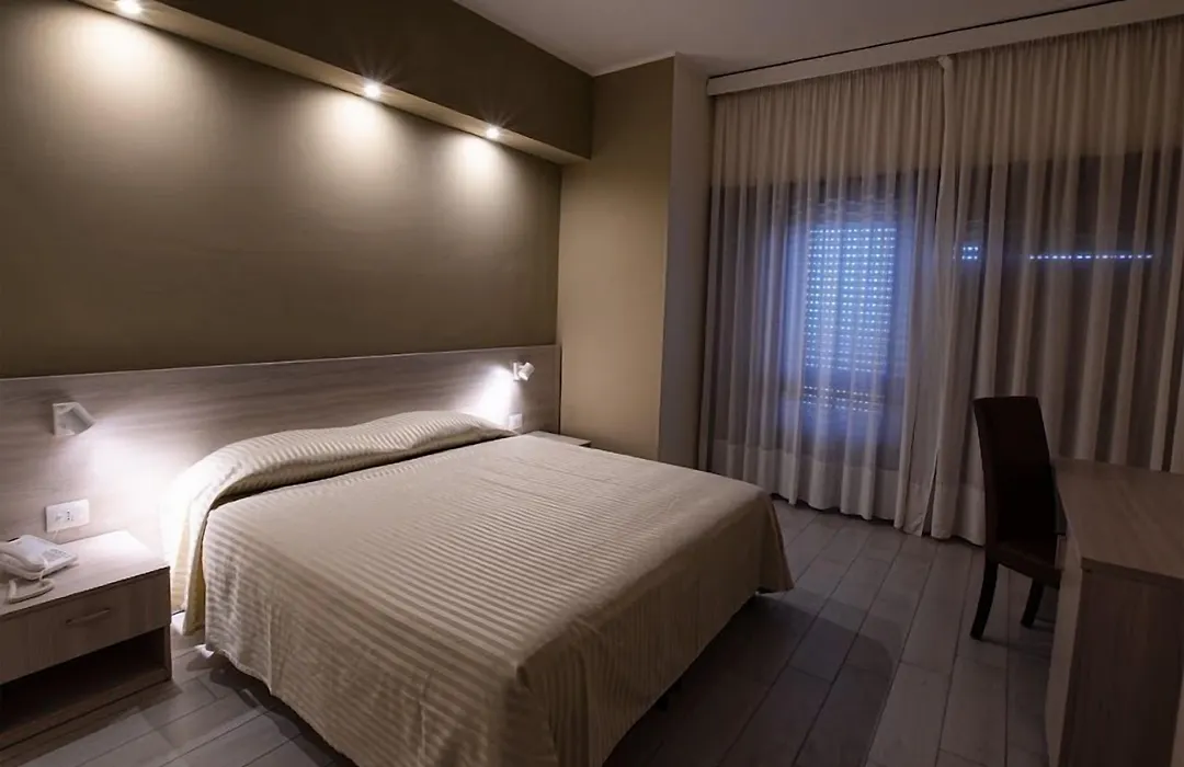 Hotel Scacciapensieri-1