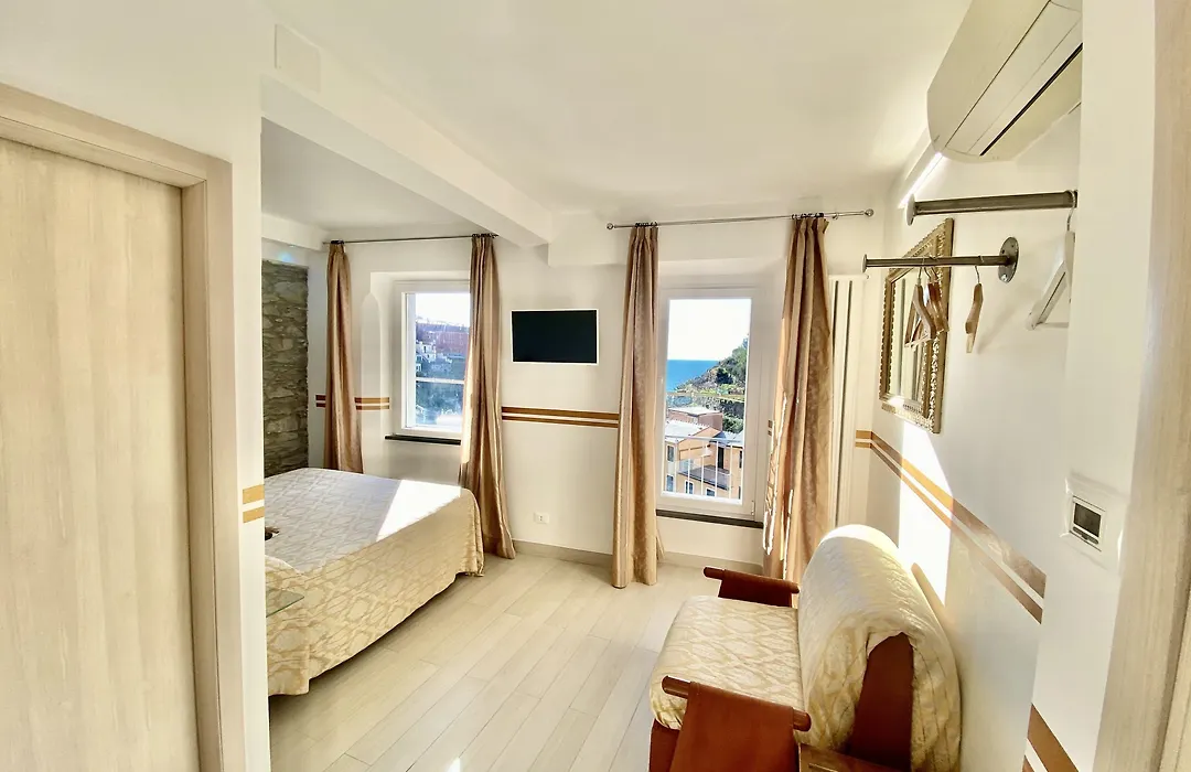 Giovanni Rooms Manarola-1