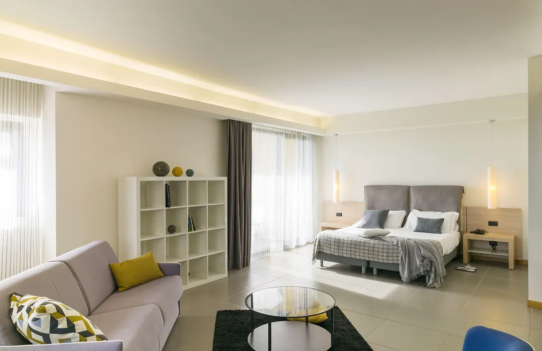Esperia Palace Hotel & Resort Spa-1