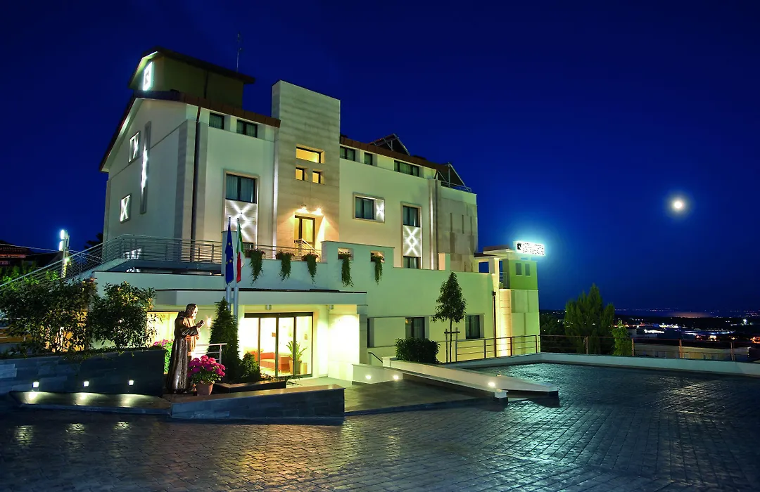 Hotel Vittoria-1