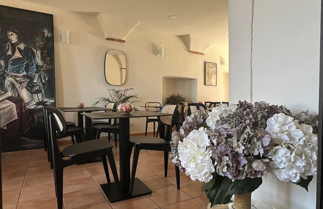 Hôtel Posta Vecchia-1