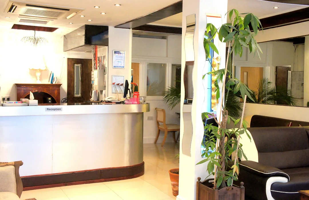 Plaza London Hotel-1