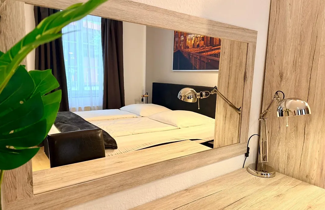 Altstadthotel Hayk am Rhein-1