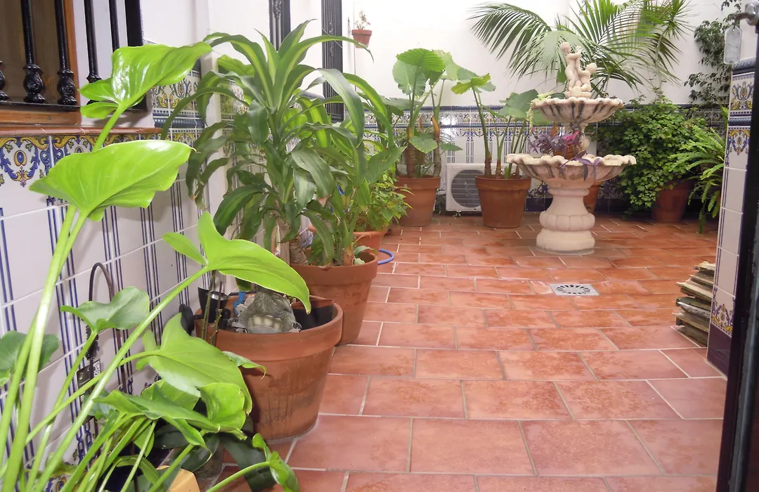 Hostal Moscatel-1