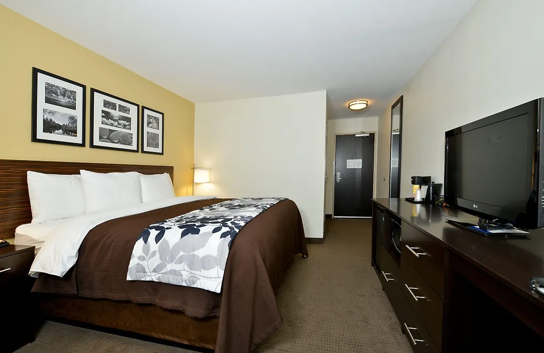 Sleep Inn & Suites Fargo Medical Center-1