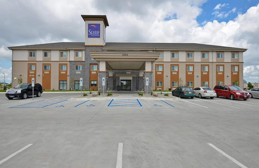 Sleep Inn & Suites Fargo Medical Center-1