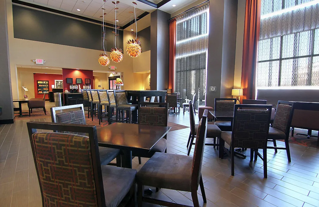 Hampton Inn & Suites Grand Forks-1