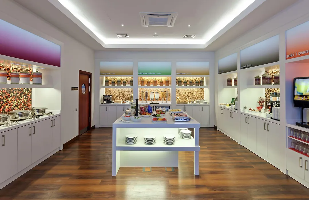 Hampton By Hilton Warsaw Airport-1