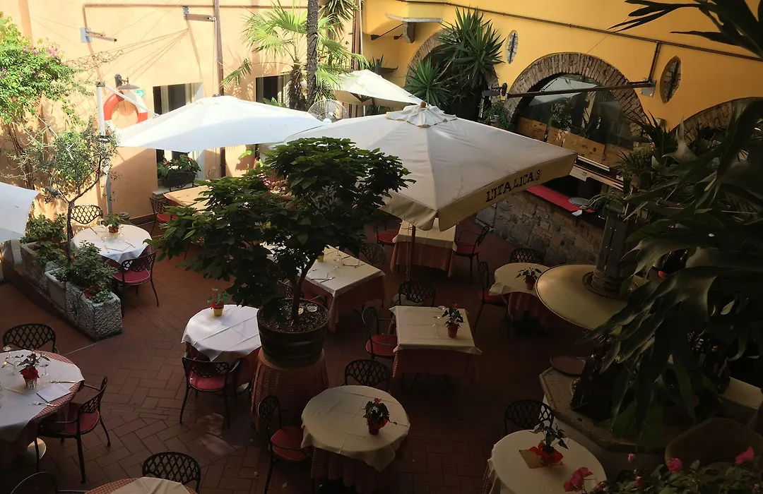 Alessi Hotel Trattoria-1