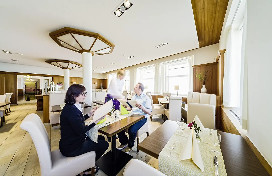 Flair Hotel zum Schiff-1
