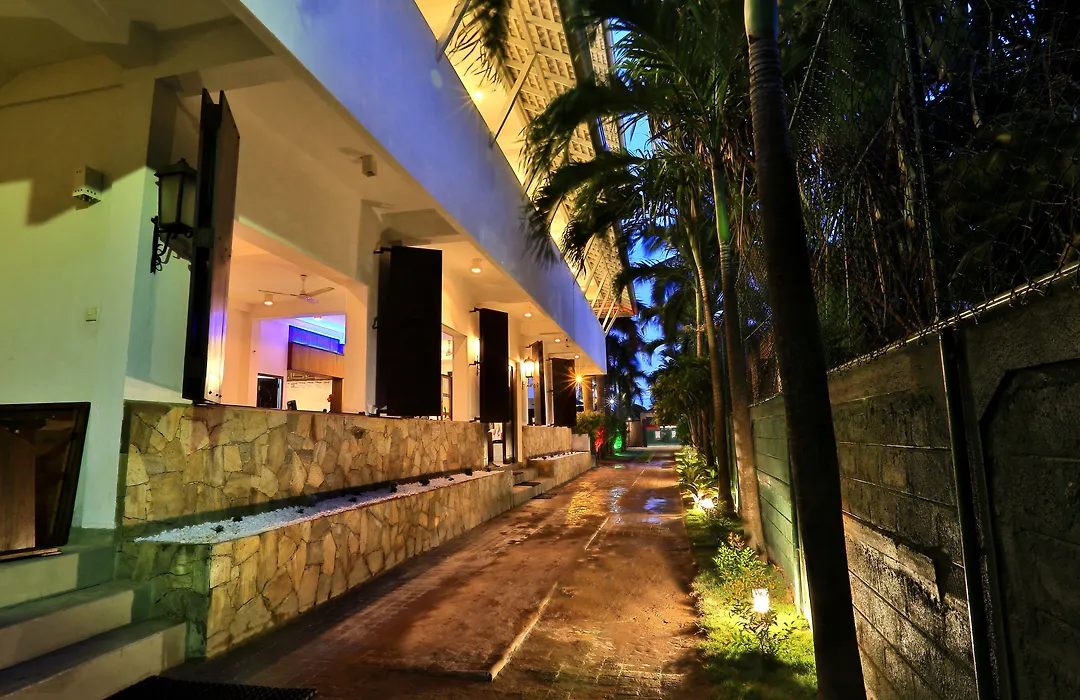 St.Lachlan Hotel & Suites-1