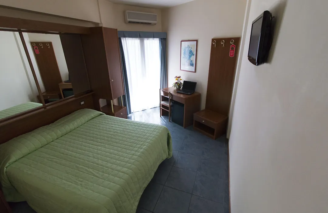 Hotel Gabbiano-1