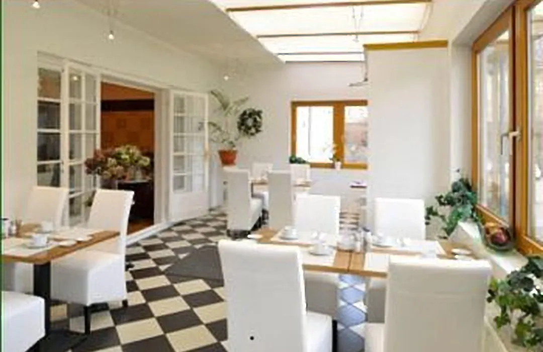 Hotel Schmidt-1