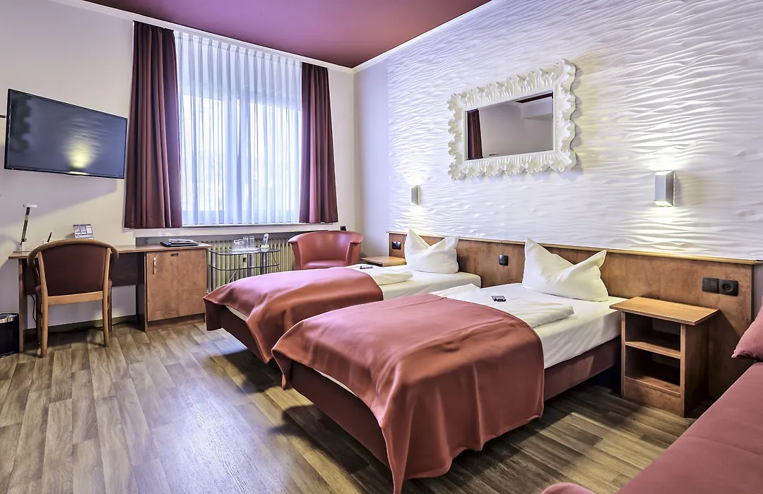 Hotel Monopol-1