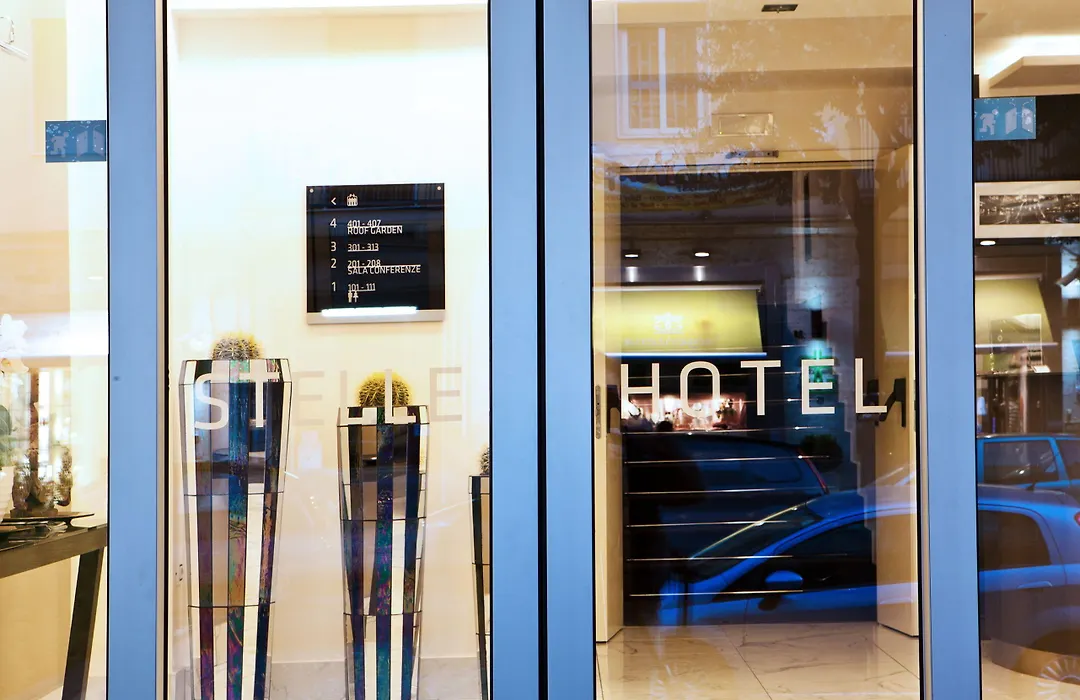 Stelle Hotel The Businest-1