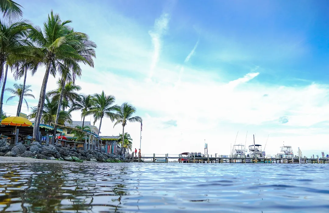 Capt Hirams Resort-1