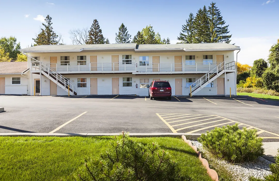 The Springwater Inn-1