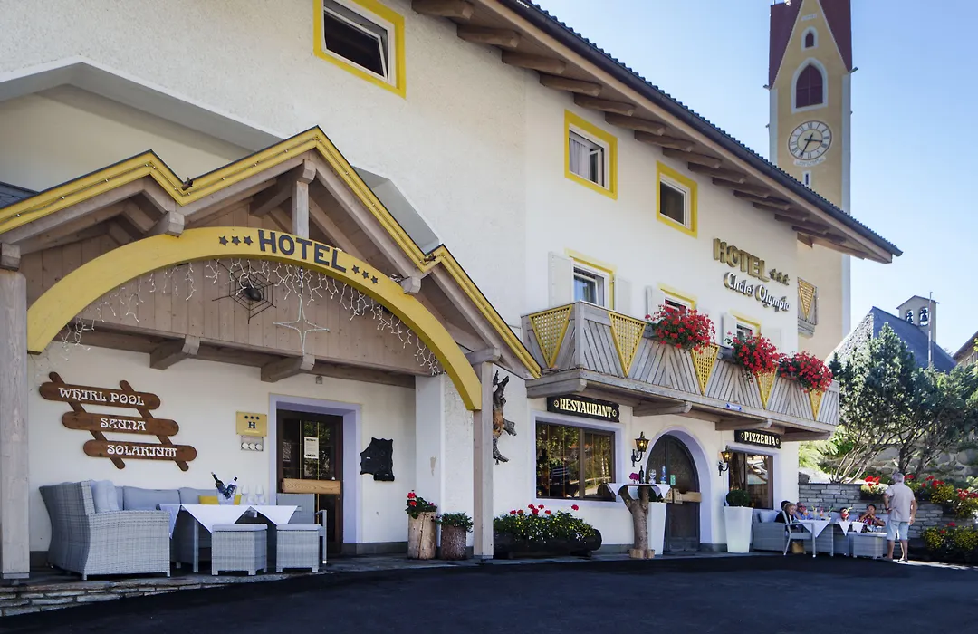 Hotel Chalet Olympia-1
