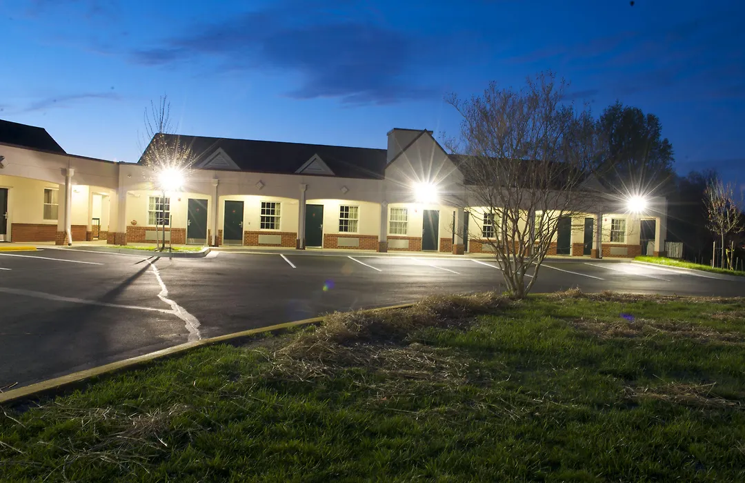 Executive Inn & Suites Upper Marlboro-1