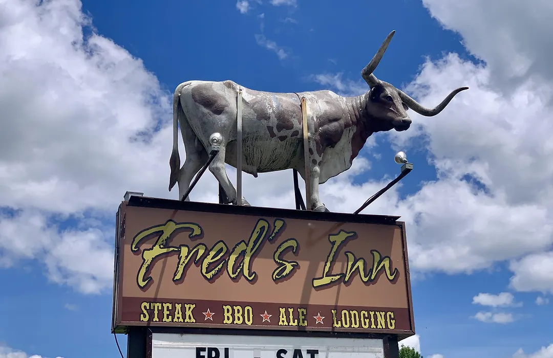 Fred'S Inn Restaurant & Lodging-1