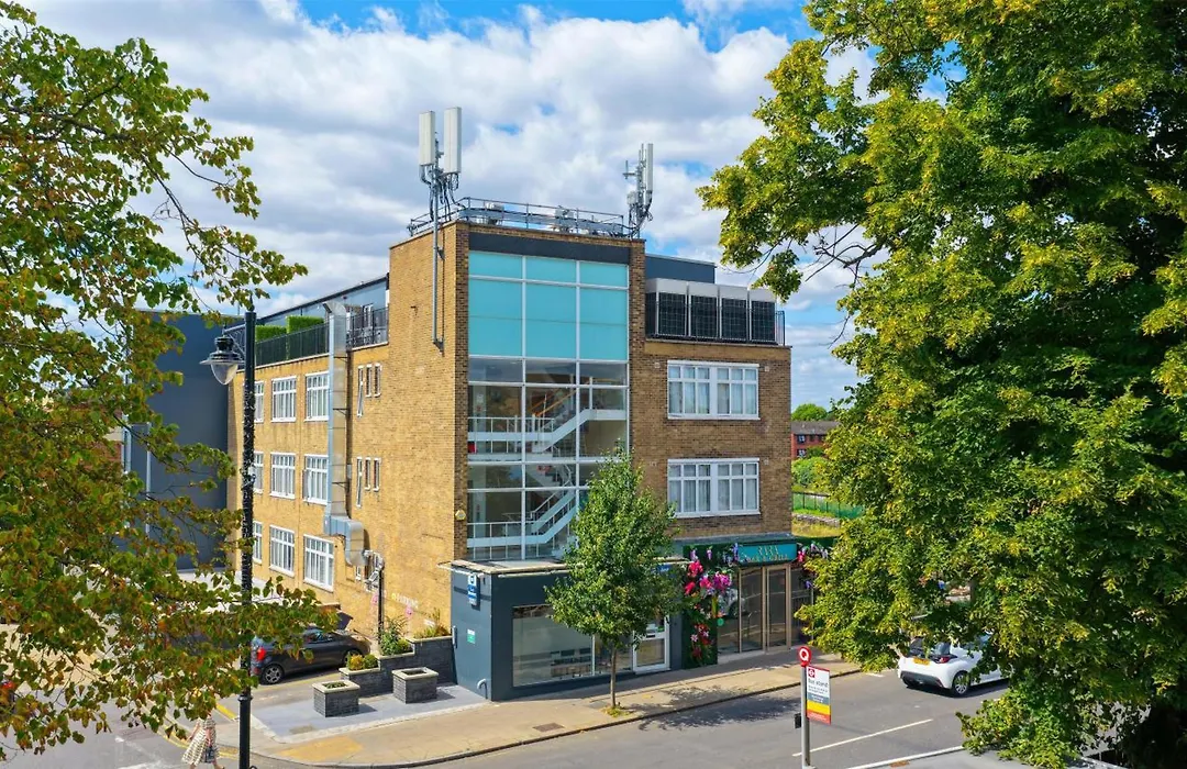 Best Western Northfields Ealing Hotel -Northfield Station Elizabeth Line-1