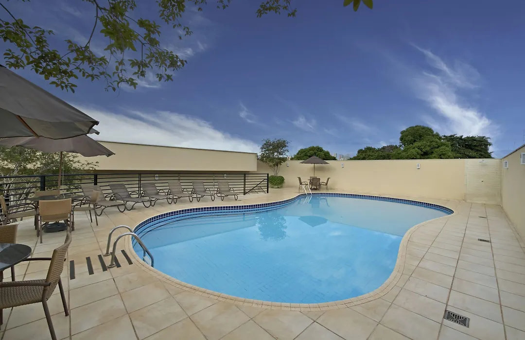 Garden Hotel-1