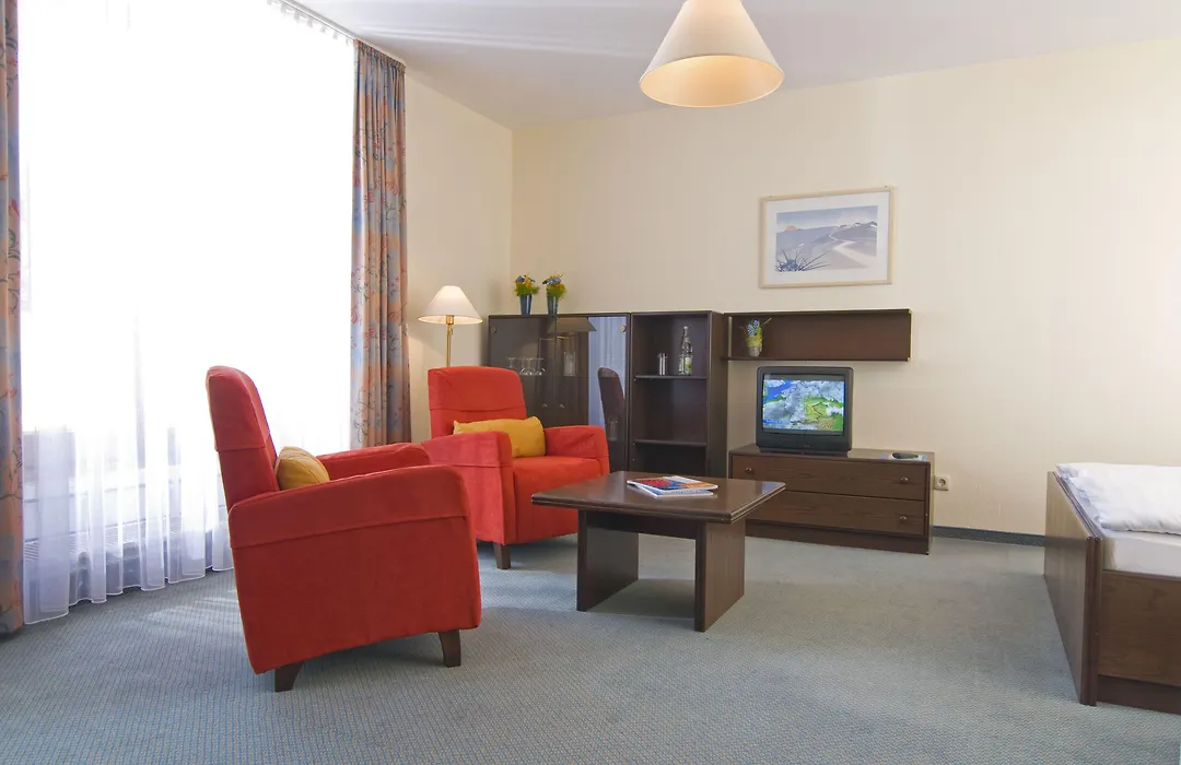 Hotel Gaestehaus Forum Am Westkreuz-1