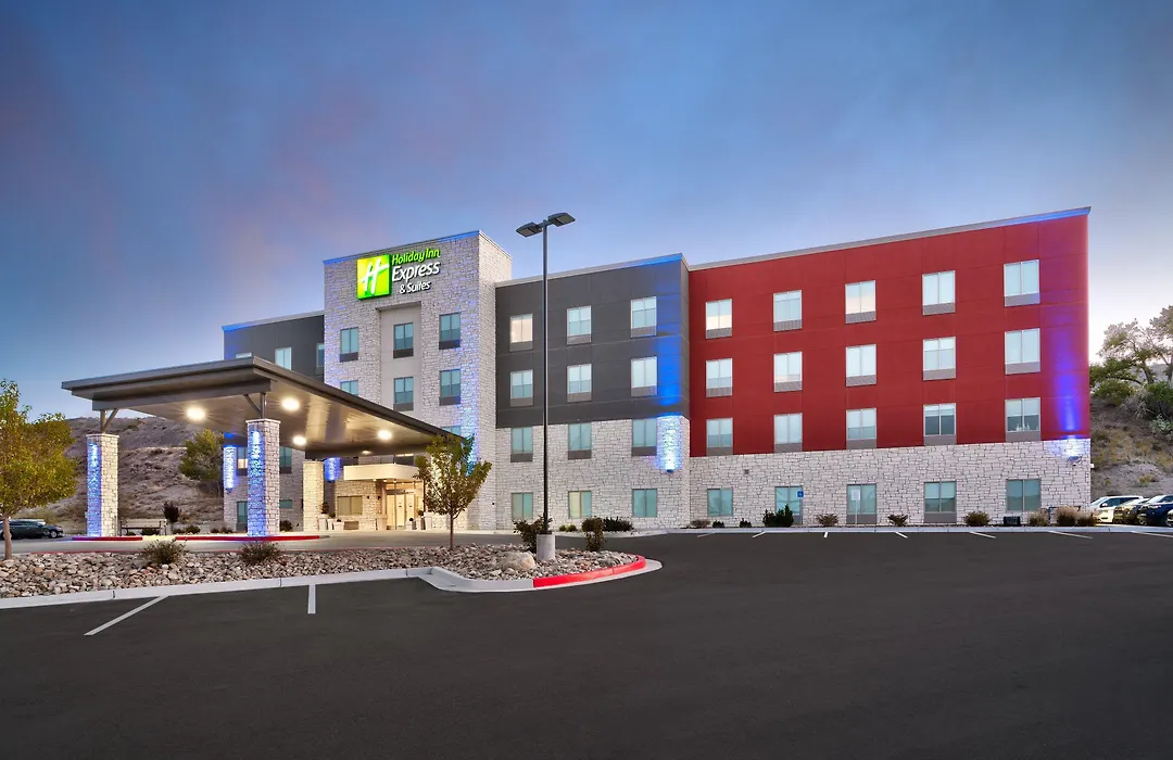 Holiday Inn Express & Suites Price By Ihg-1