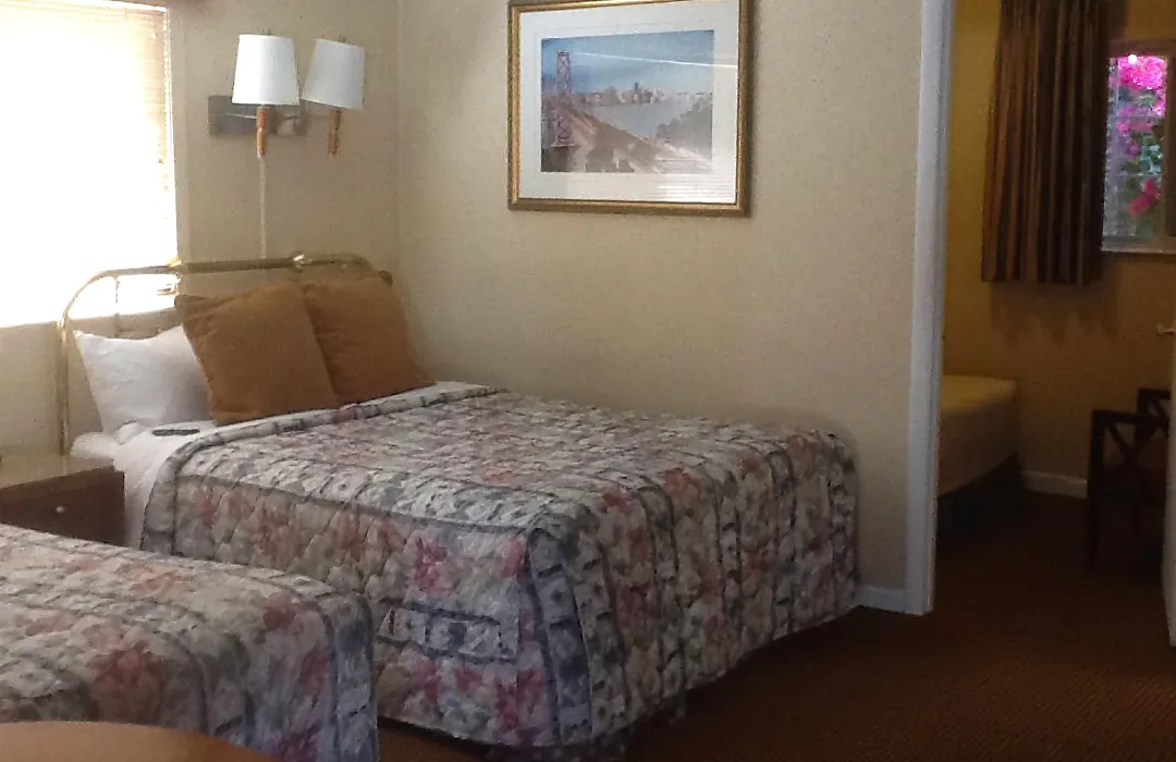 Pacific Heights Inn-1
