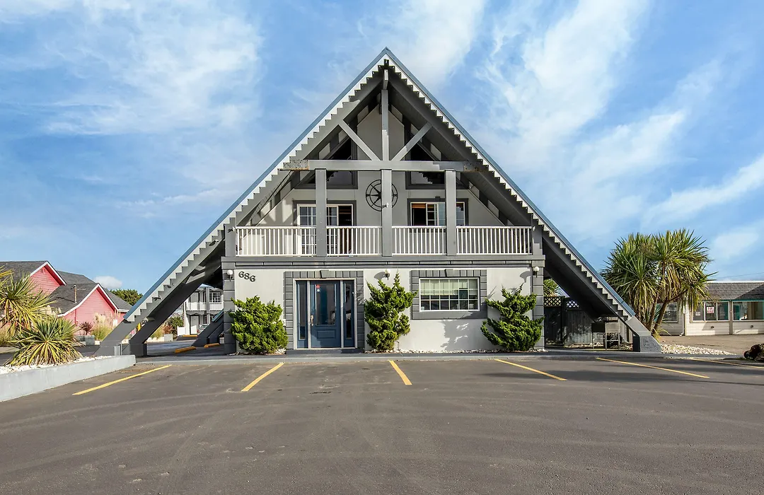 Wanderlust Inn-1