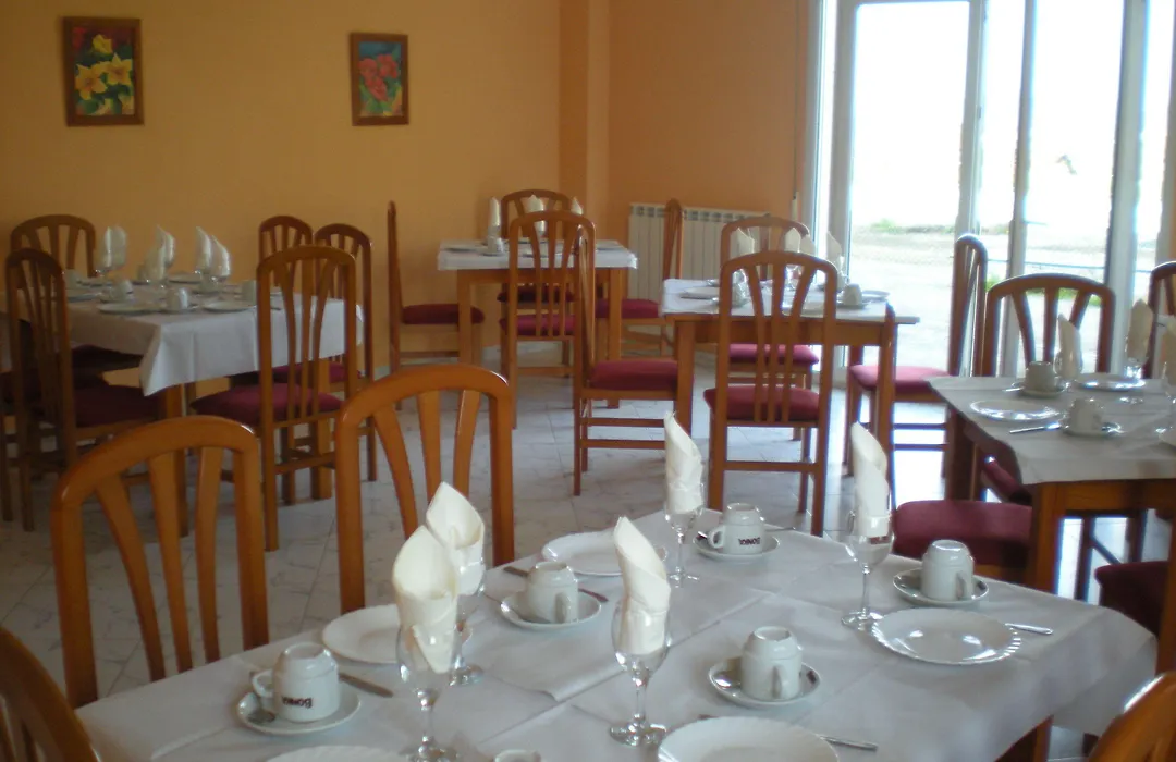 Hotel Chamuiñas-1