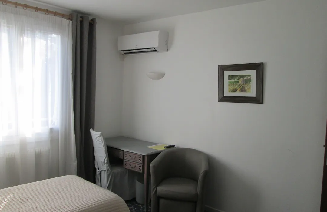 Hotel Victor Hugo-1