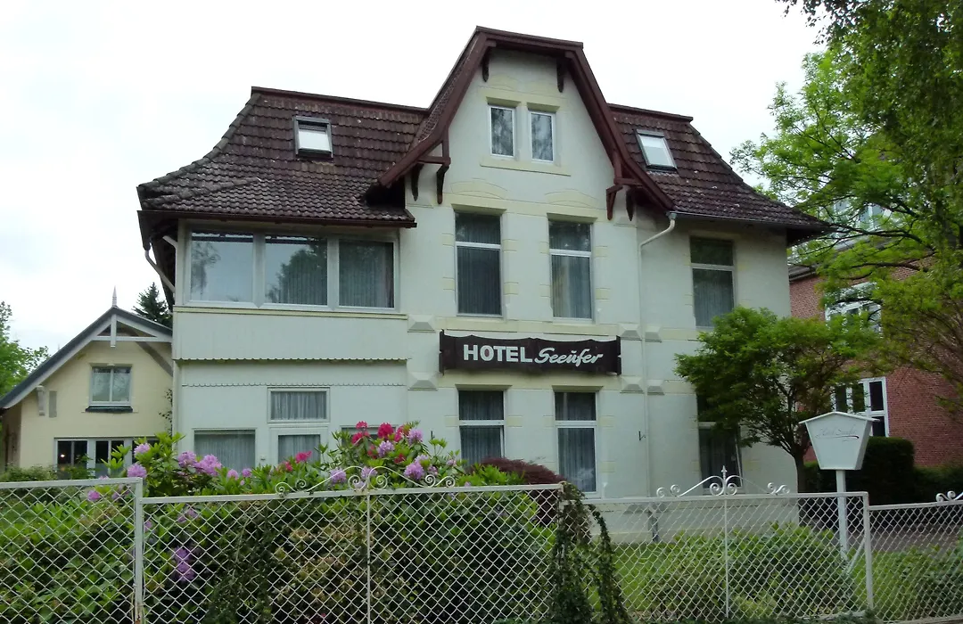 Hotel Seeufer-1