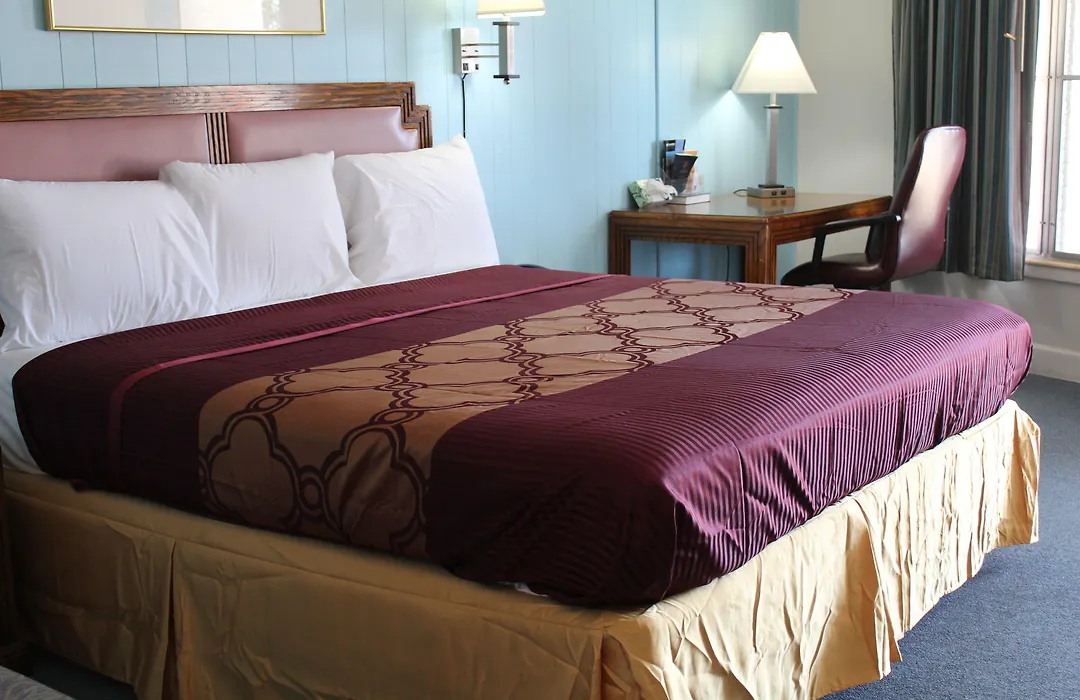 Royal Inn Motel-1