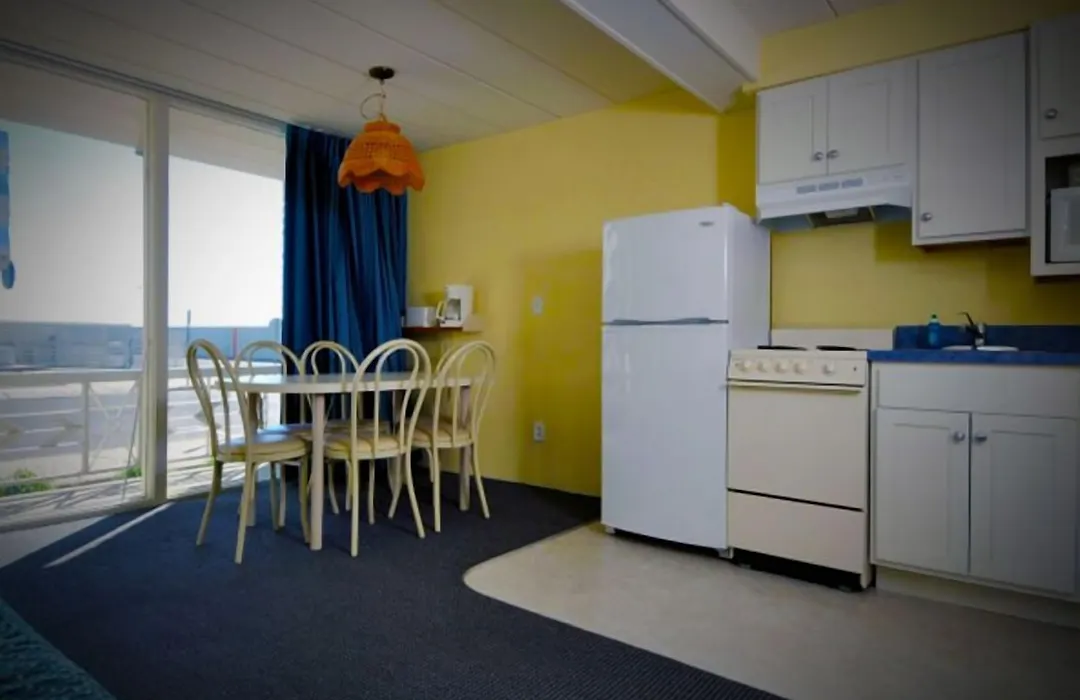 The Jolly Roger Motel-1