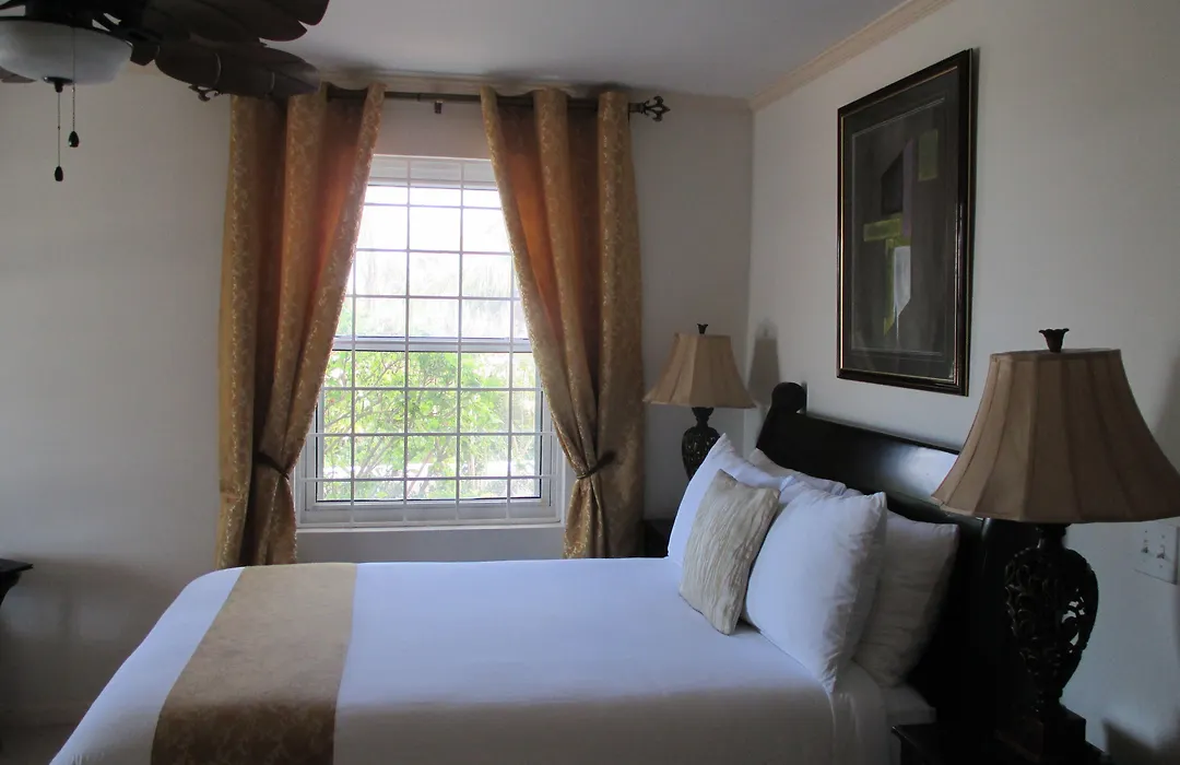 Ocean West Boutique Hotel-1