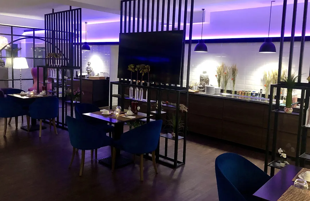 Hotel Ramor Garni-1