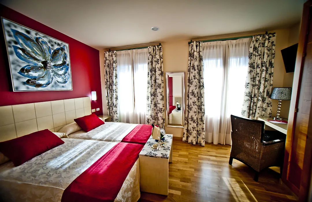 Hotel Condes de Castilla-1