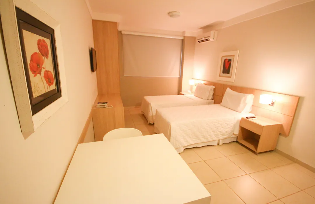 Gales Park Hotel-1