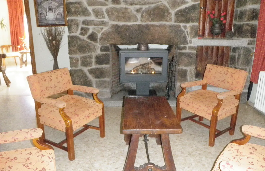 Hostal Siete Picos-1