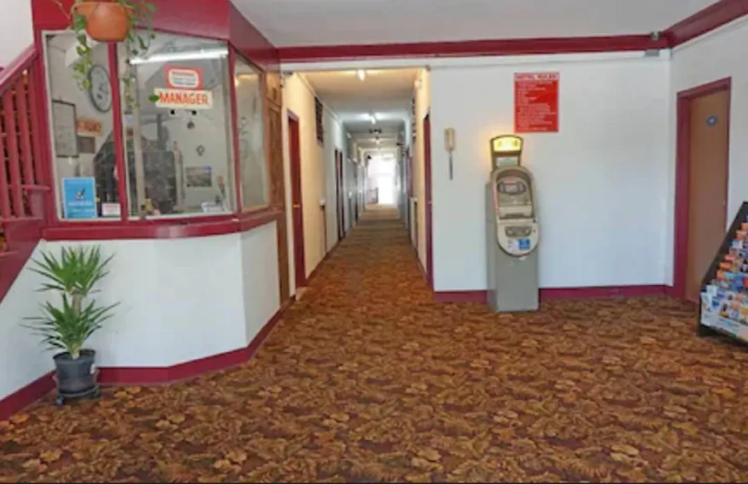 Roxy Hotel-1