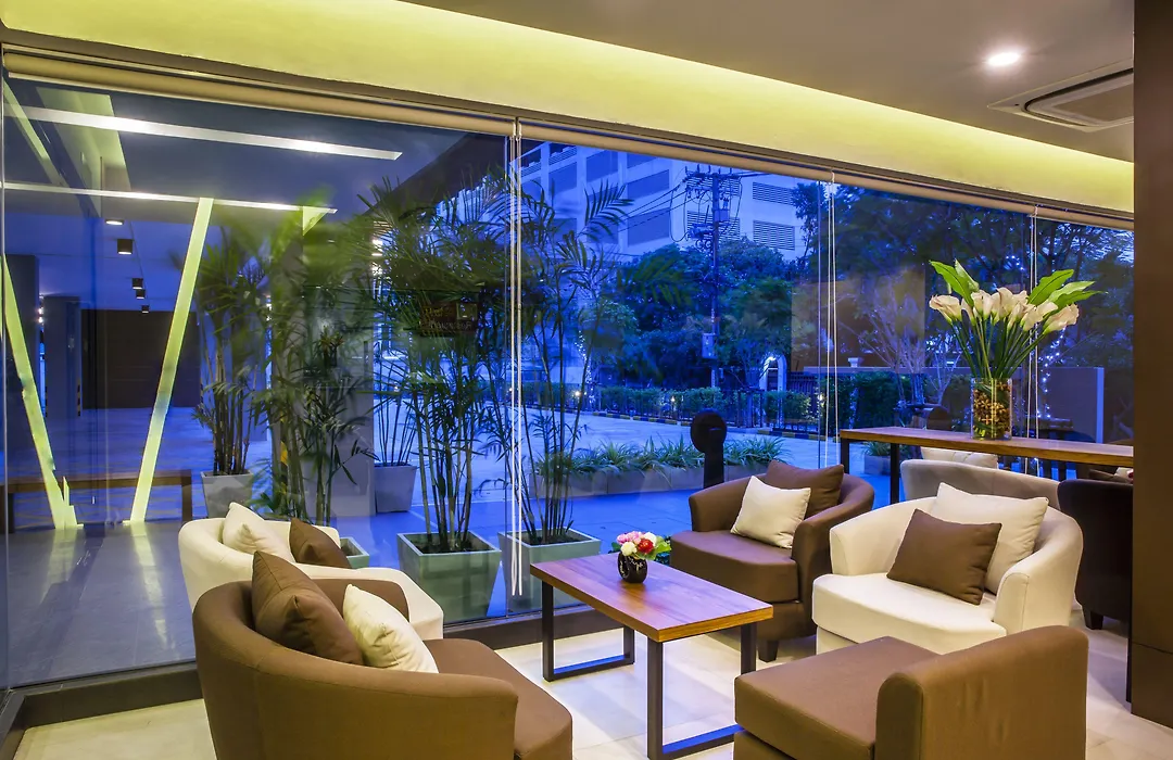 Livotel Hotel Kaset Nawamin Bangkok-1
