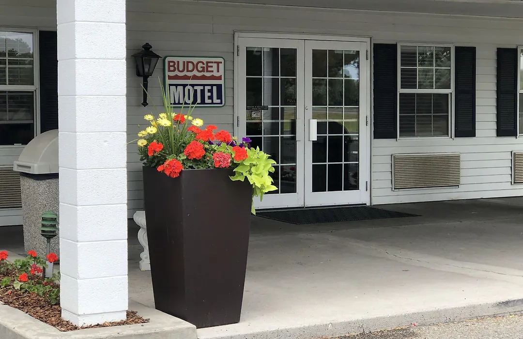 Budget Motel-1