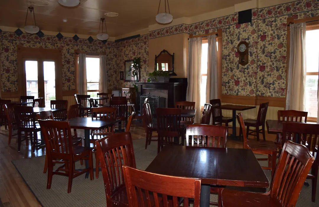 Weatherford Hotel-1